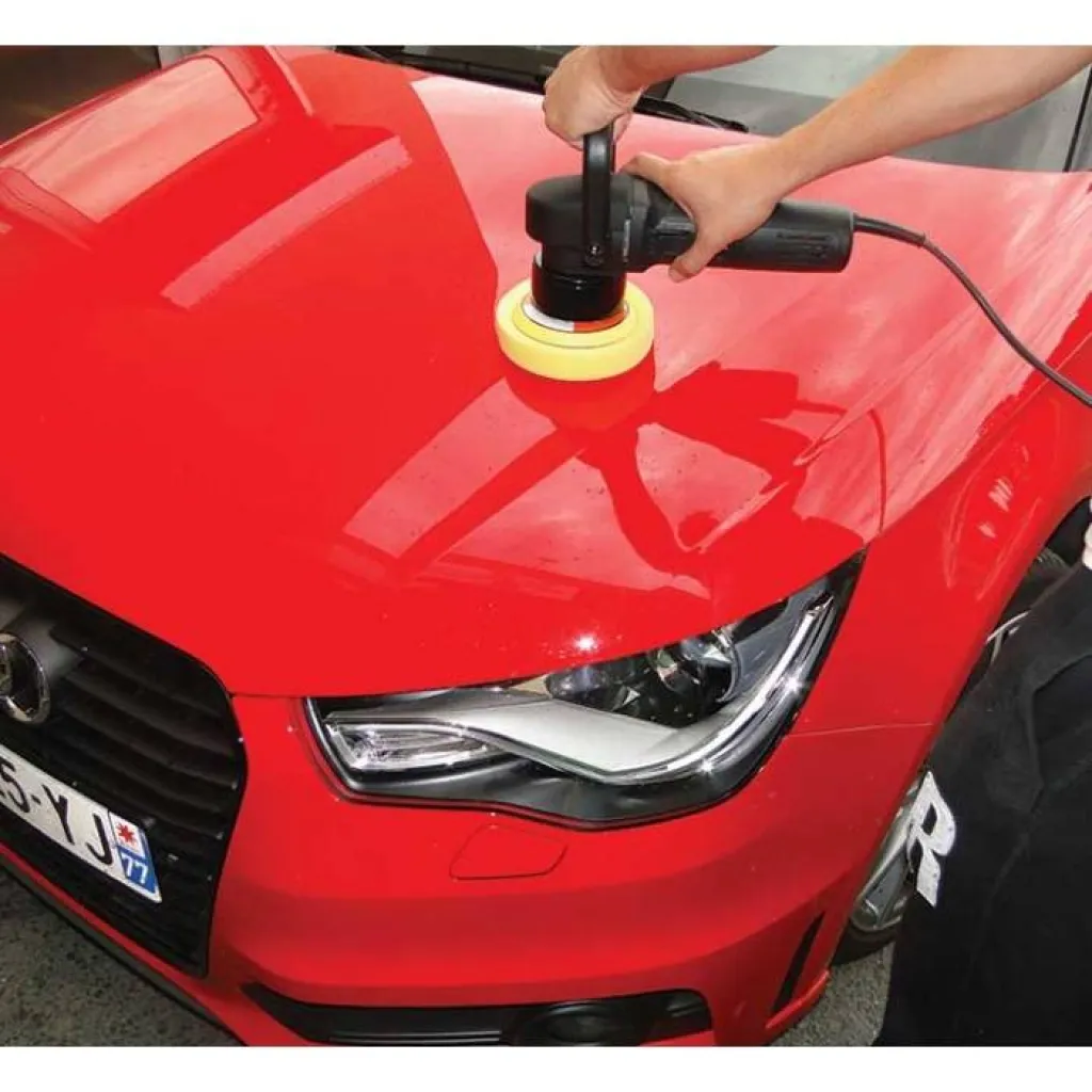 Utilisation de la polisseuse electrique rotative sur carrosserie