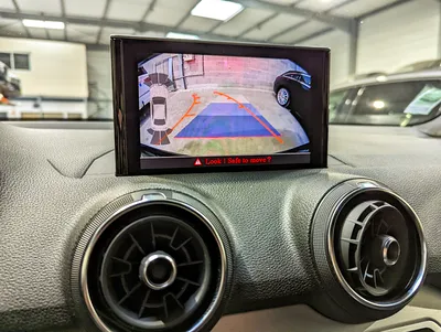 Pose caméra de recul Audi Lyon Access Auto