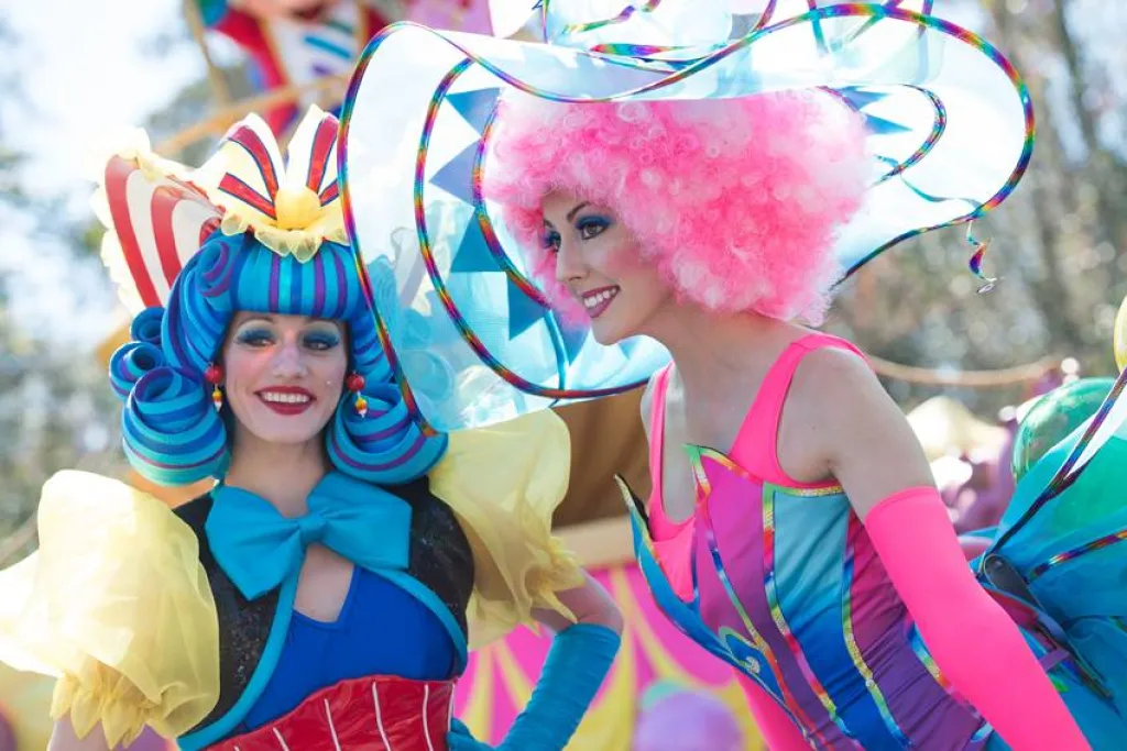 Cheveux roses et bleus Mahodi