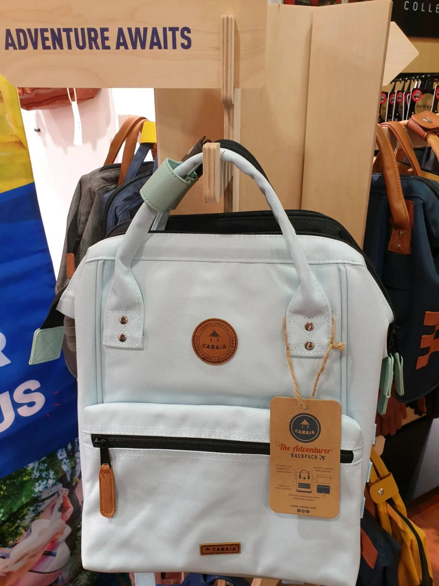 Sac à dos bleu Cabaïa à Eu