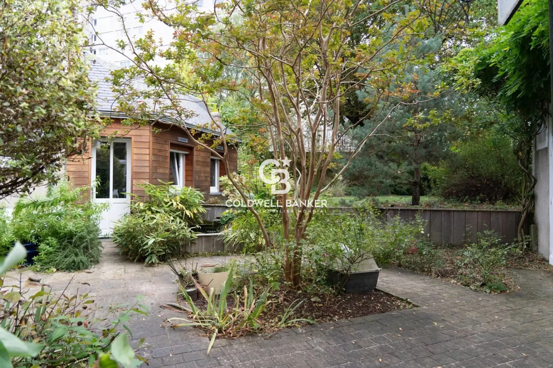 maison avec jardin et porche à vendre au mans