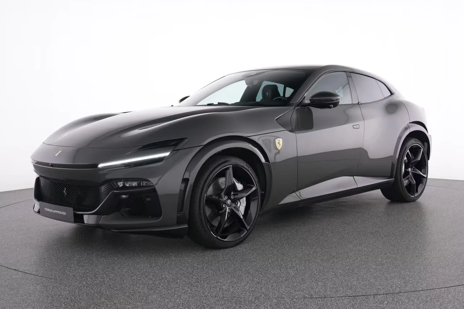 Ferrari Purosangue V12 Grigio Scuro vue avant trois quarts à Bordeaux