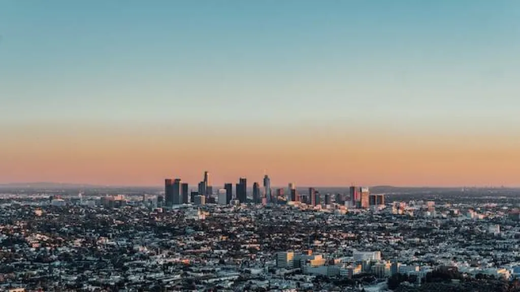 Apprendre l'anglais à Lyon : Offrez-vous une expérience personnalisée avec des professeurs natifs certifiés