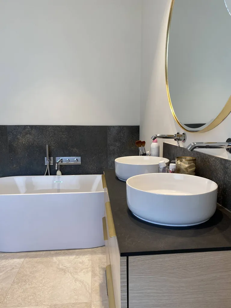 Création de salle bain moderne dans le secteur de Le Neubourg