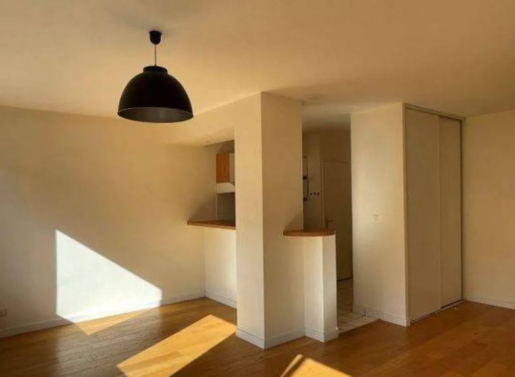 Appartement en location de 52.67m², situé rue DU CHAMPS DES OISEAUX à Bois-Guillaume, 829€ charges comprises