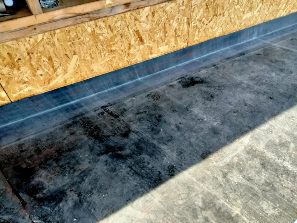 Réalisation de l'étanchéité d'un toit terrasse en EPDM sur le bassin d'Arcachon