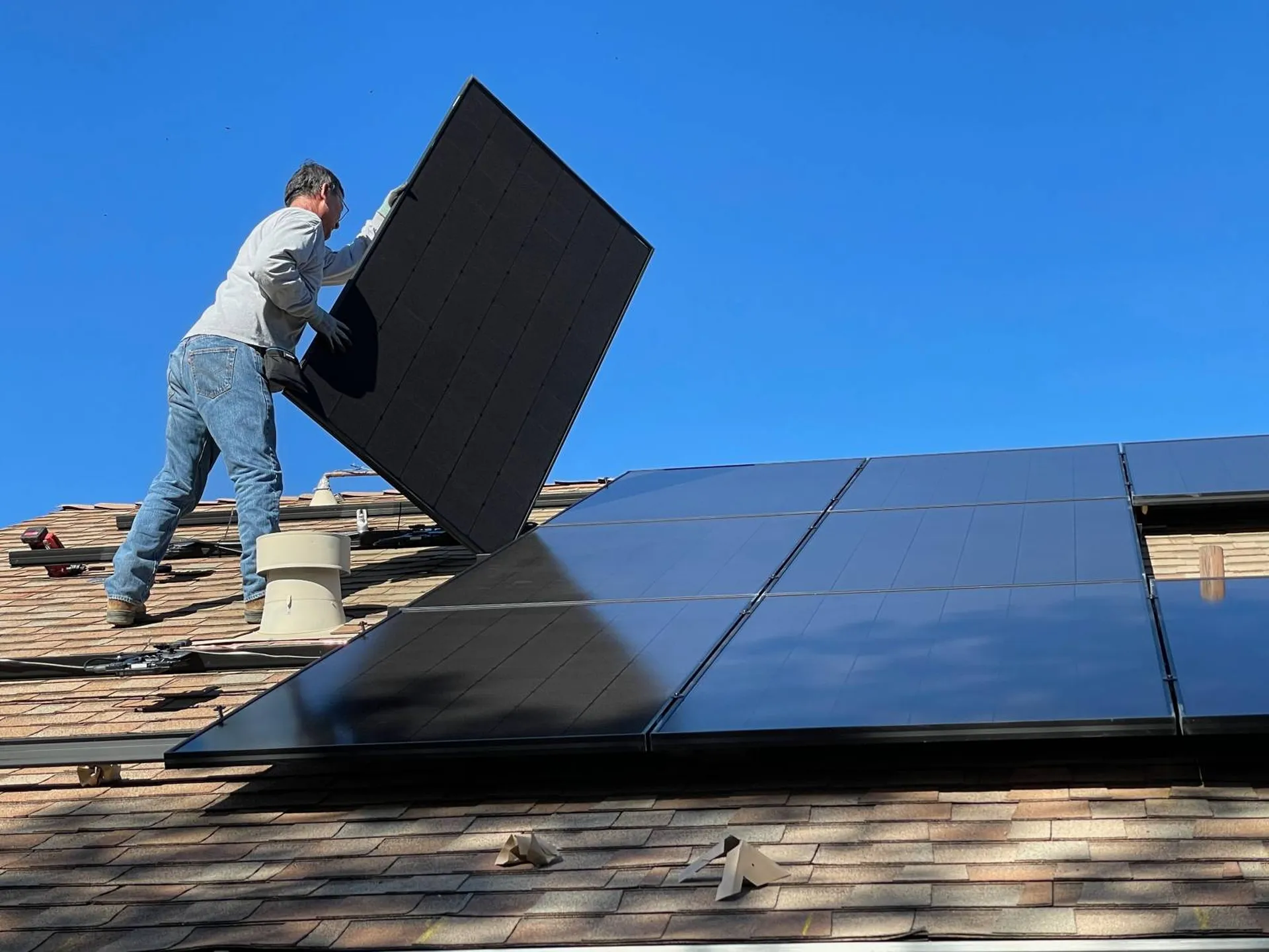 Pose de panneaux solaires RGE à Marseille