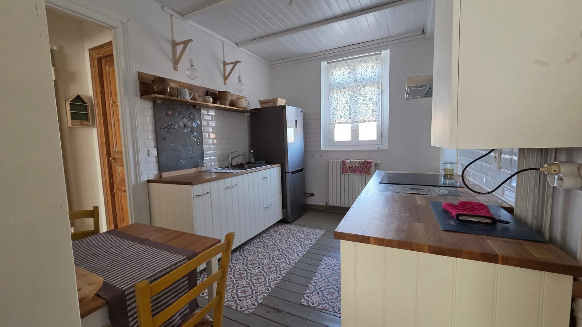 Appartement F3 de 77 m² à proximité immédiate de la plage
