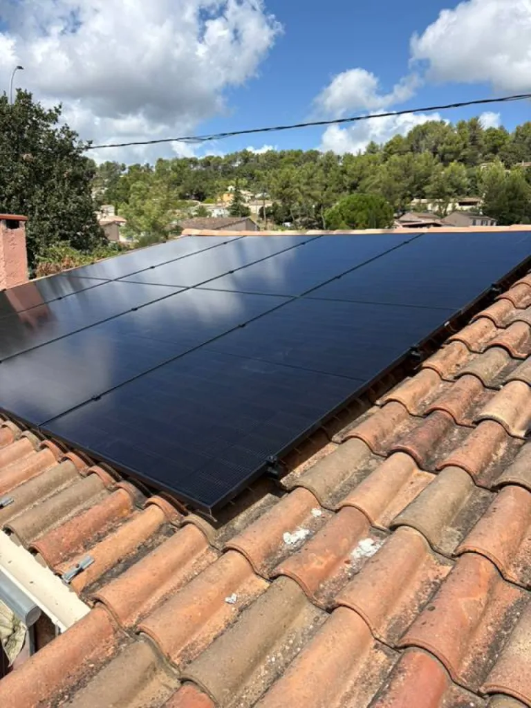 Pose de 12 panneaux solaires dès 14 500€ à Peypin et toutes les Bouches du Rhône 