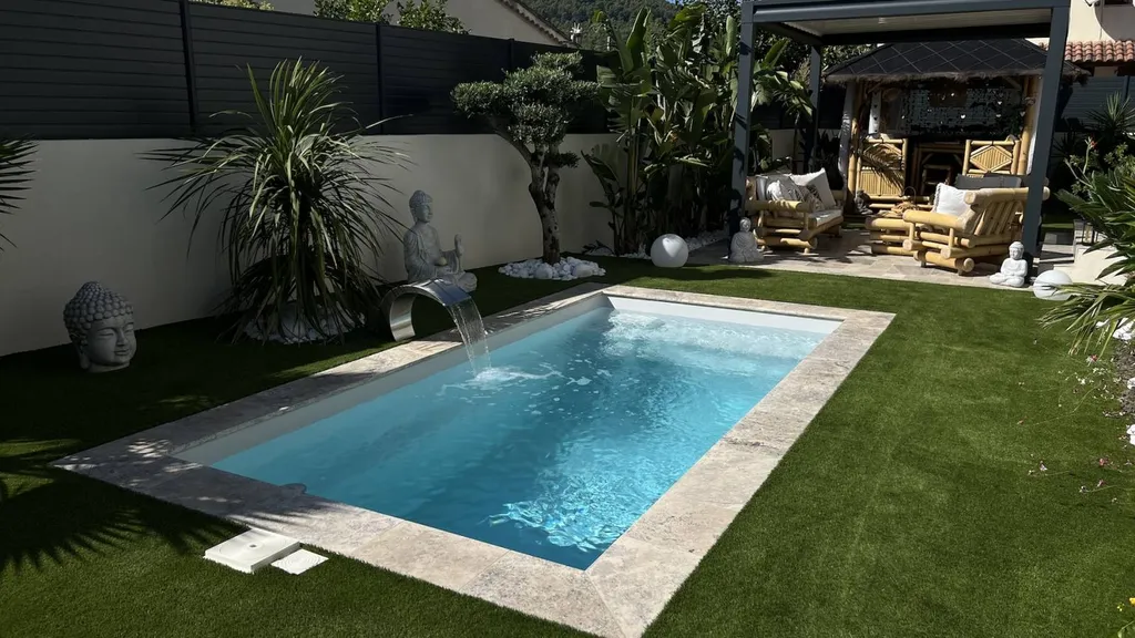 mini piscine sans déclaration dans le Var à Solliès Pont