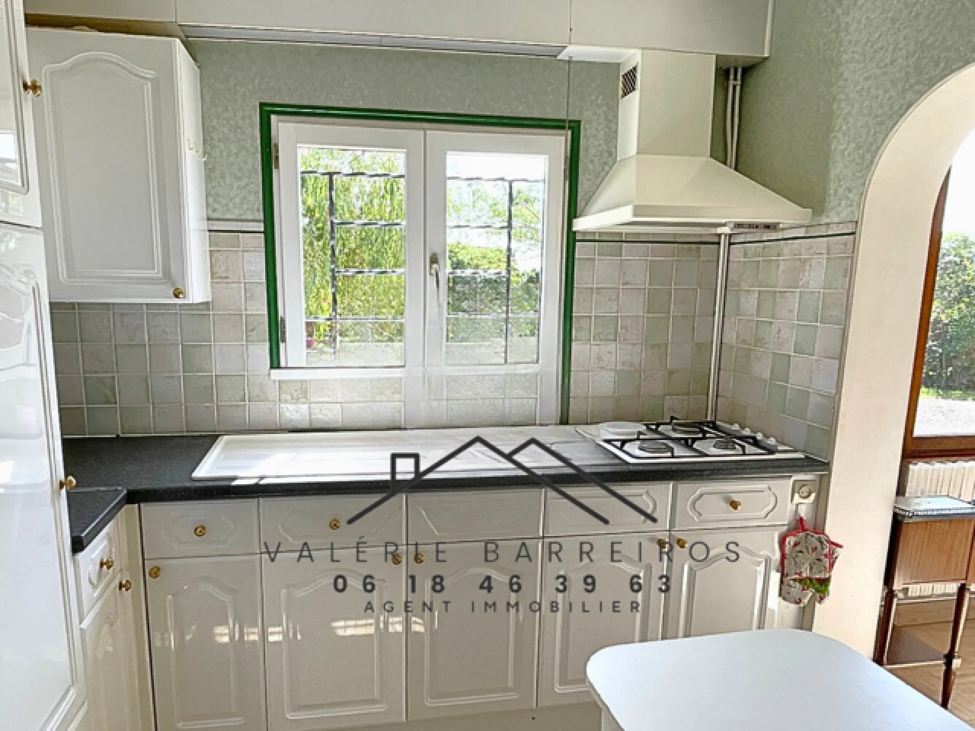 A vendre maison de 147 m² habitables édifiée sur 800 m² de terrain sur la commune de LA LONDE 76500