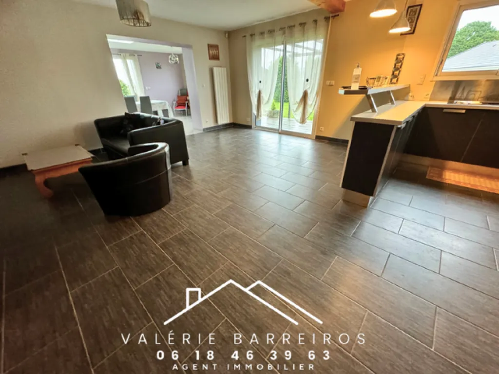 A vendre sur la commune de TOURVILLE LA CAMPAGNE 27370 maison de 125 m² habitable sur un terrain de 1685 m² .