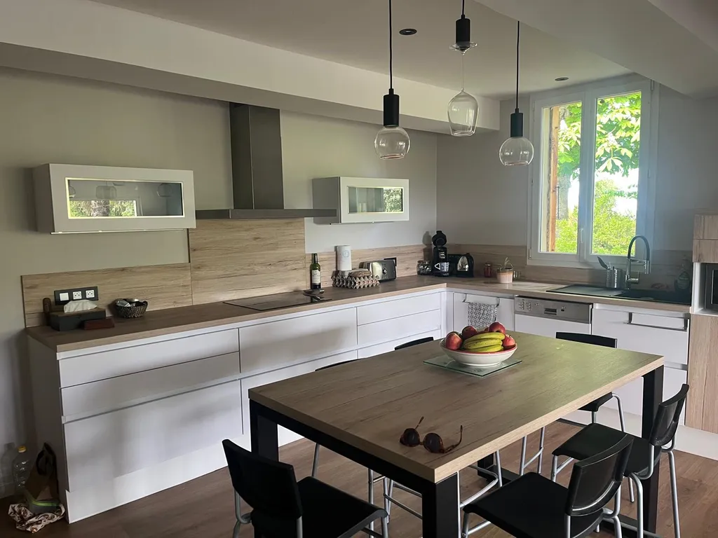Rénovation de cuisine moderne avec extension de maison au Fousseret (31)