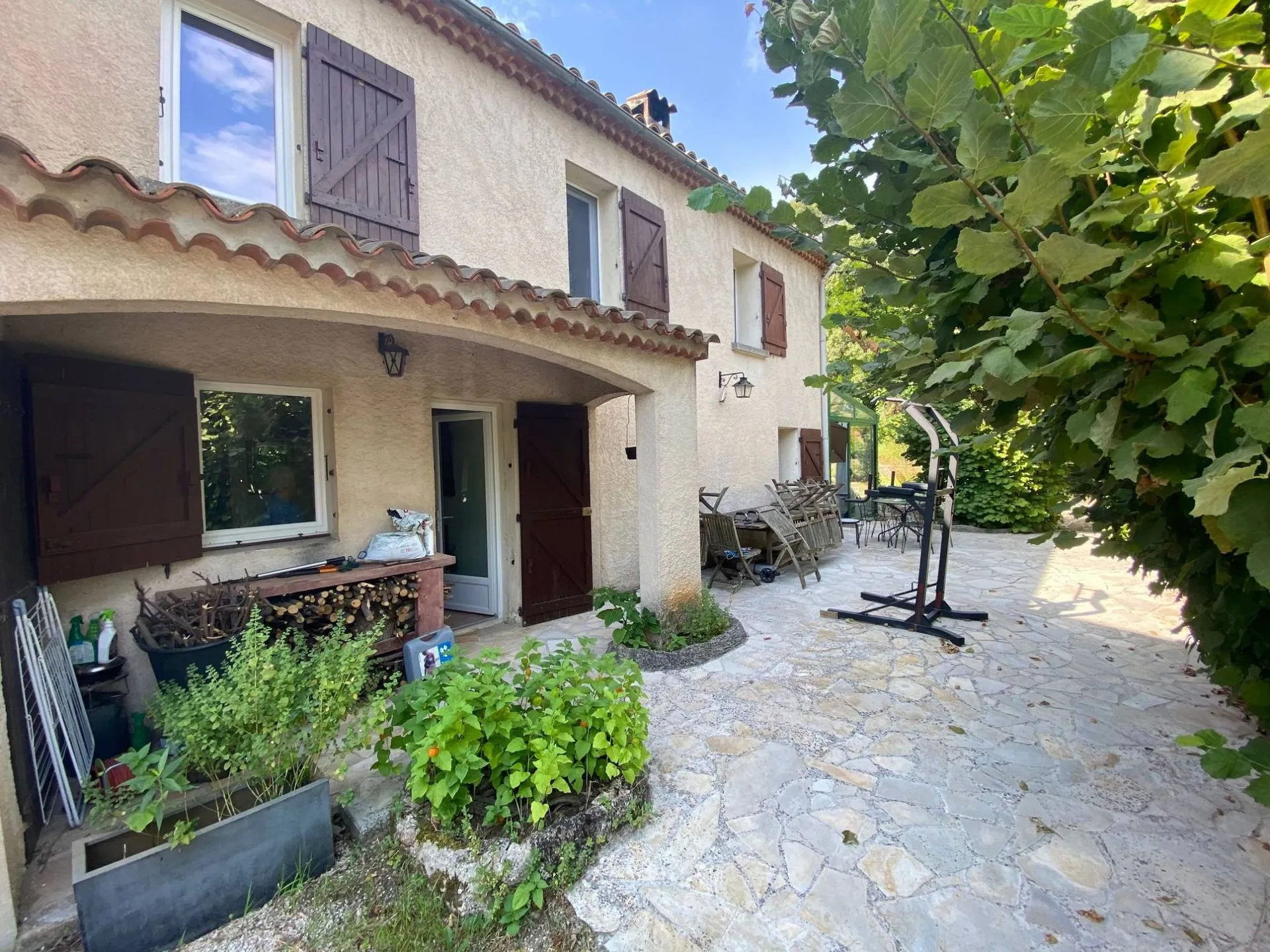 GEMENOS vente corps de ferme