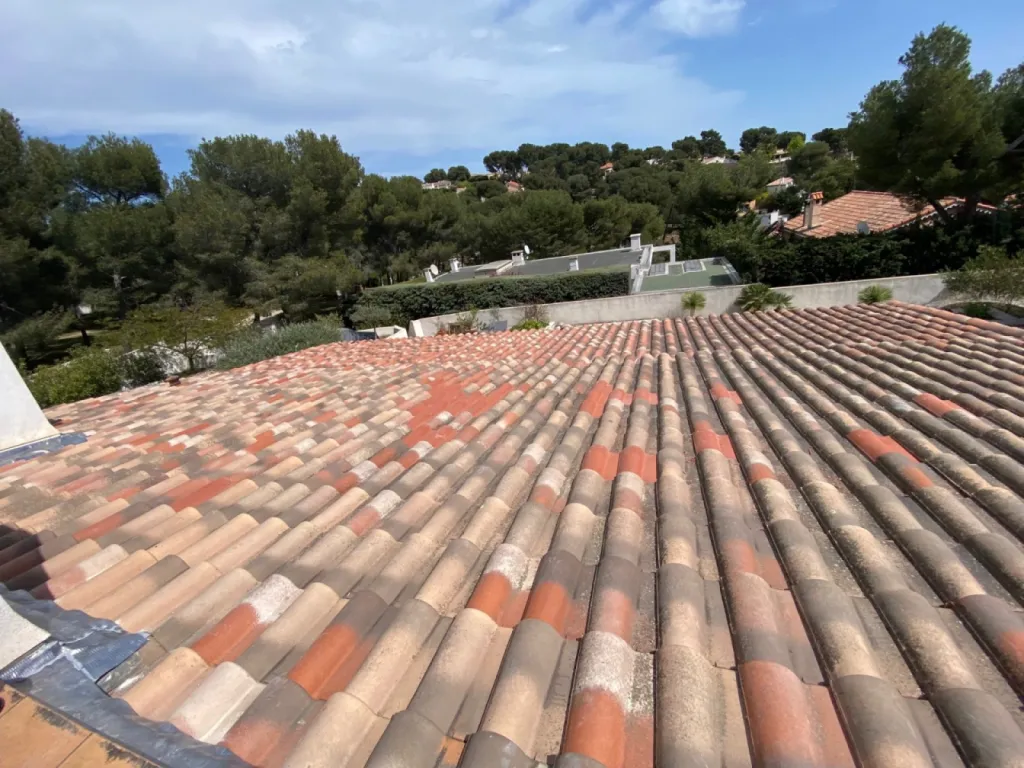 changement des tuiles cassées sur martigues