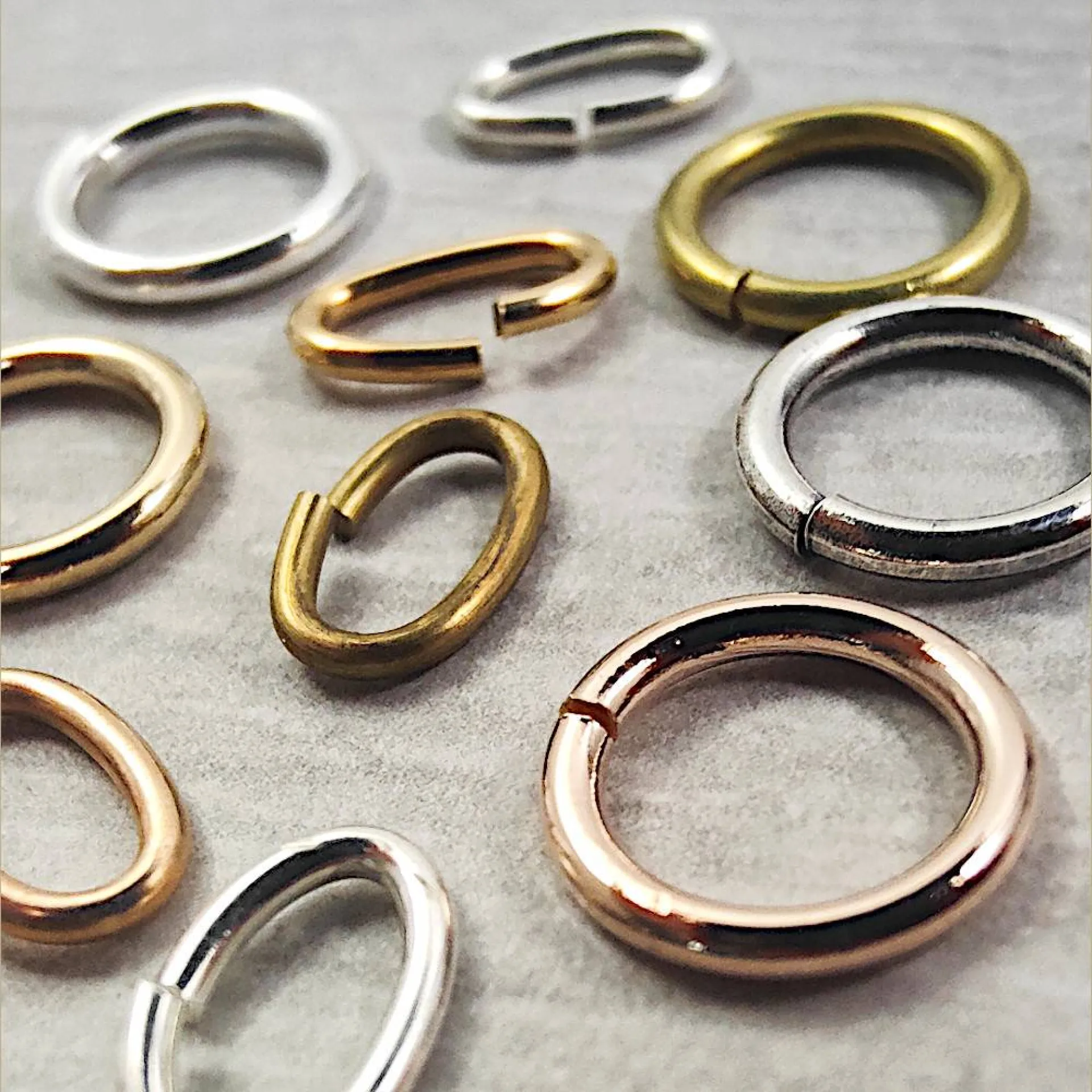 Anneau de montage pour bijoux fantaisie plaqué or ou plaqué argent