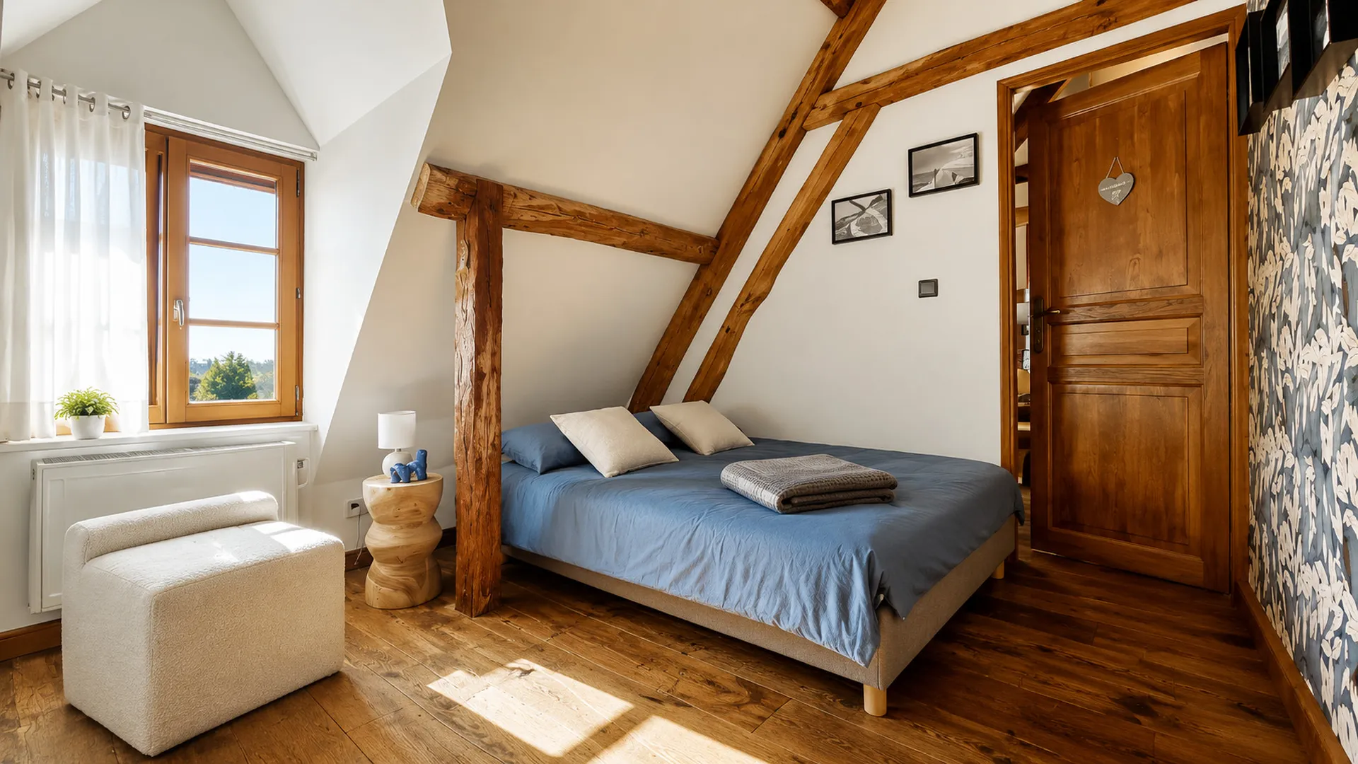 Ancien pressoir du XVIIIe siècle composée de 2 habitations, rénové sur 230 m² sur un terrain arboré de 1 439 m² à Bures-en-Bray, 76.