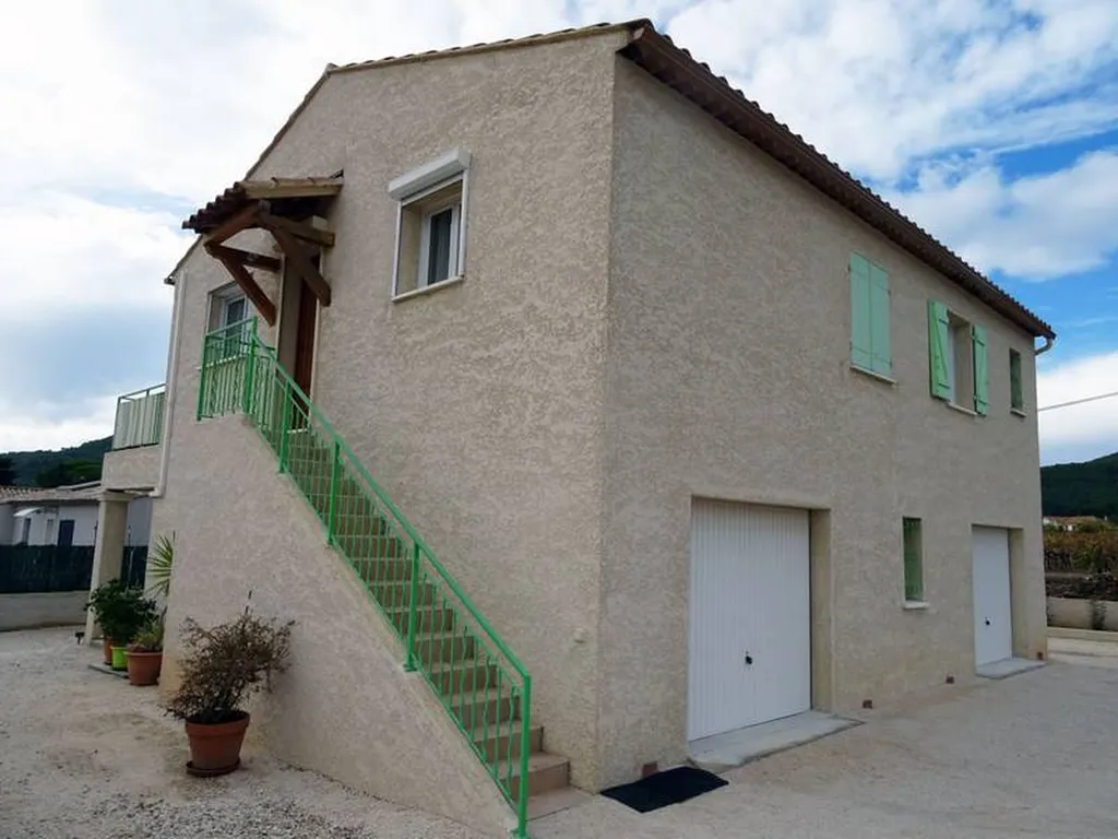 Construction maison à étage avec escalier exterieur à Cuers