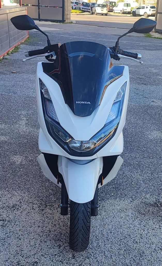 HONDA PCX 125 DU 08/2022 AVEC 4450 KM