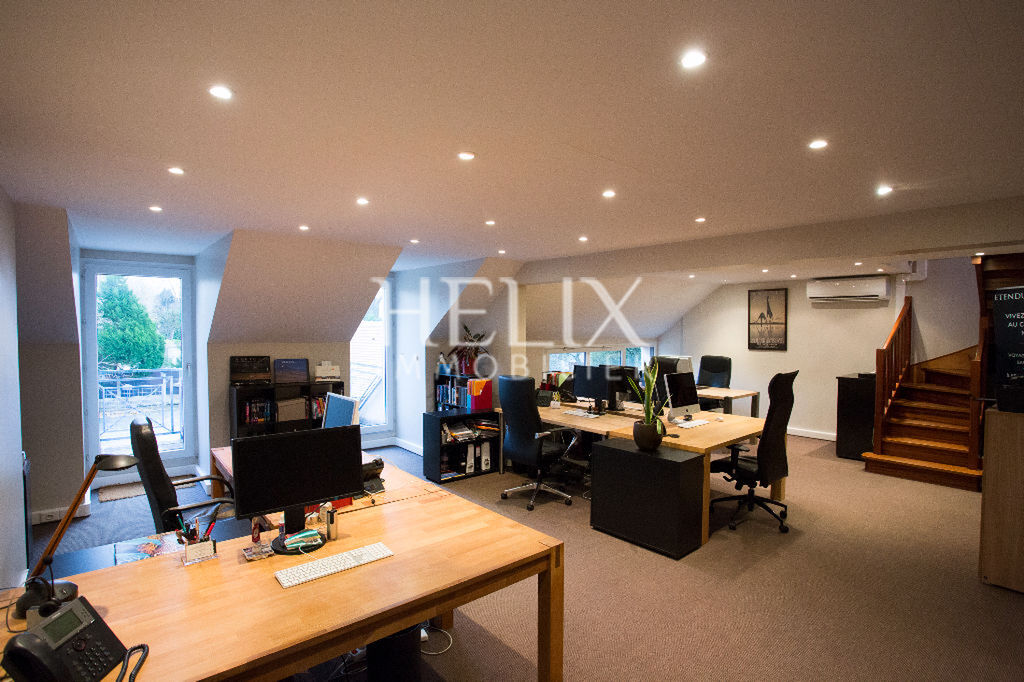 Local commercial à louer 80 M2 à Saint Nom la Bretèche