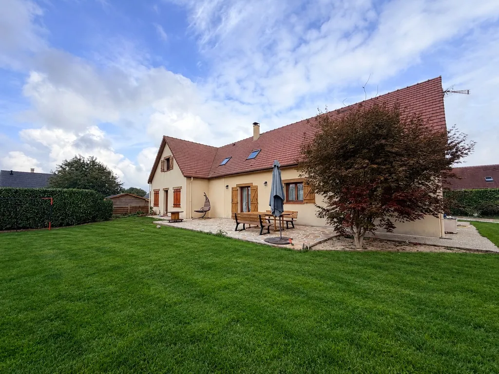 A Acquérir maison très beaux volumes proche Bernay