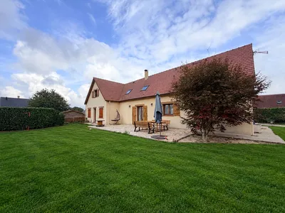A Acquérir maison très beaux volumes proche Bernay
