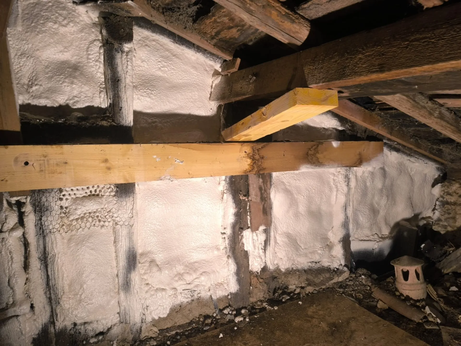 Rénovation et isolation par mousse polyuréthane à Damazan (47160) LOT ET GARONNE dans la region Nouvelle Aquitaine