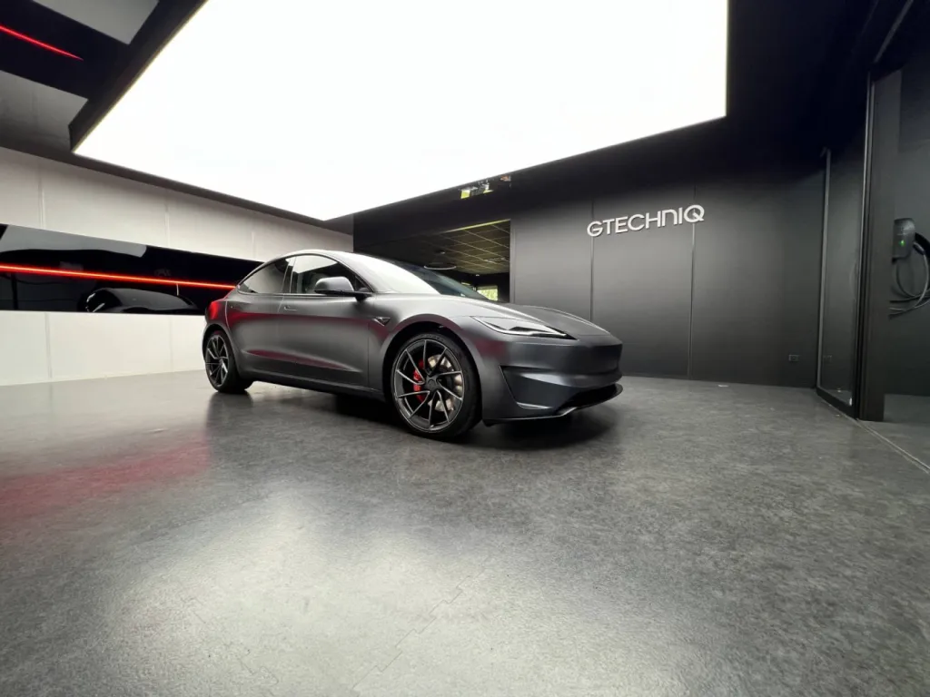 TESLA MODEL 3 HIGHLAND PERFORMANCE - PPF XPEL STEALTH SATIN - SECLIN 59