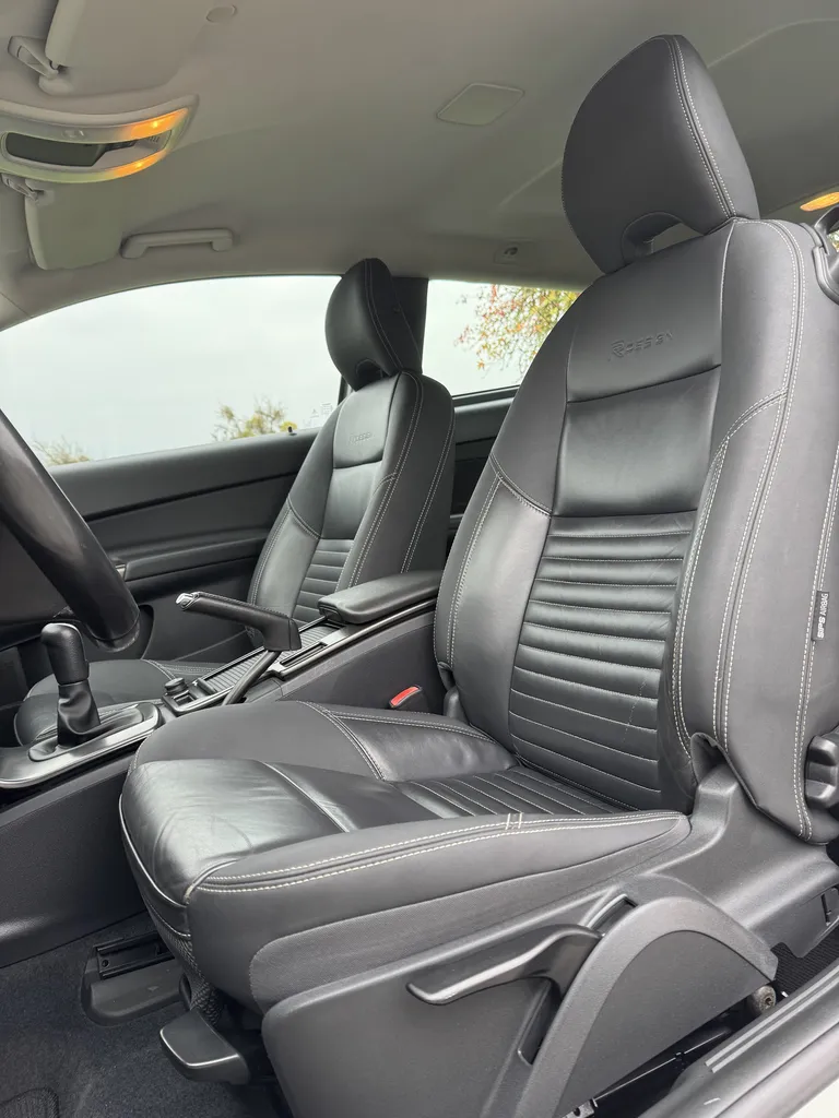 VOLVO C30 R DESIGN / 1.6 130 CHV/ BOITE MANUELLE/ CT OK / 3 PORTES