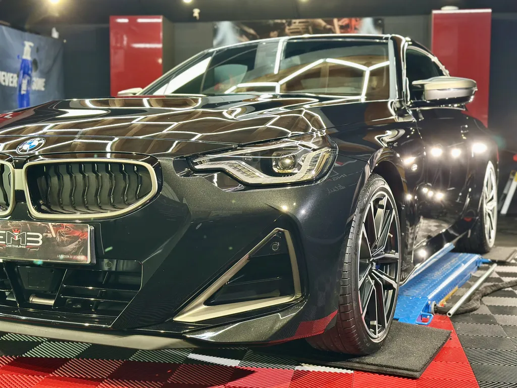 Detailing polissage protection carrosserie spécialiste BMW série 2 Brignais