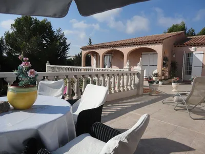 achat villa 5 chambres carnoux