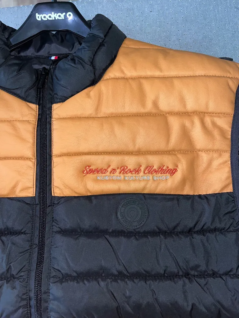 faire broder son logo sur des vêtements à bordeaux