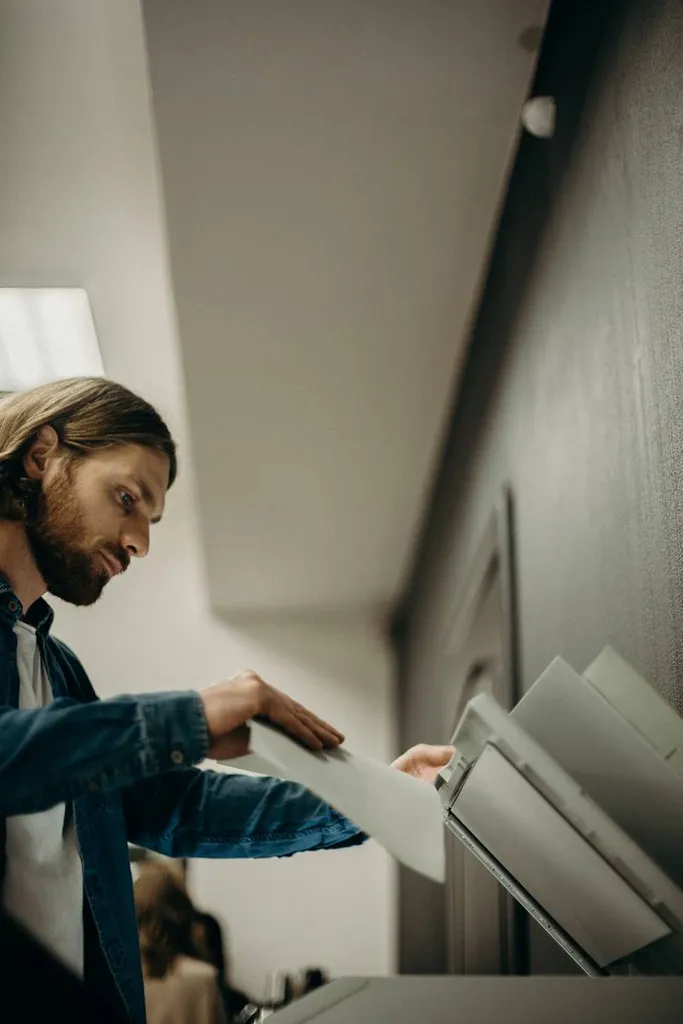 Besoin en urgence d’un photocopieur tout format de marque Develop à Marseille 
