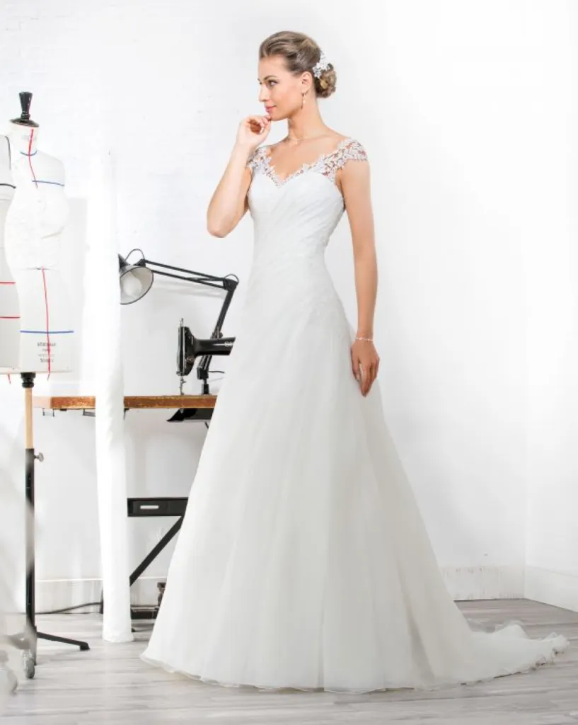 robe de mariée sexy glamour Marseille près de Toulon et Nice