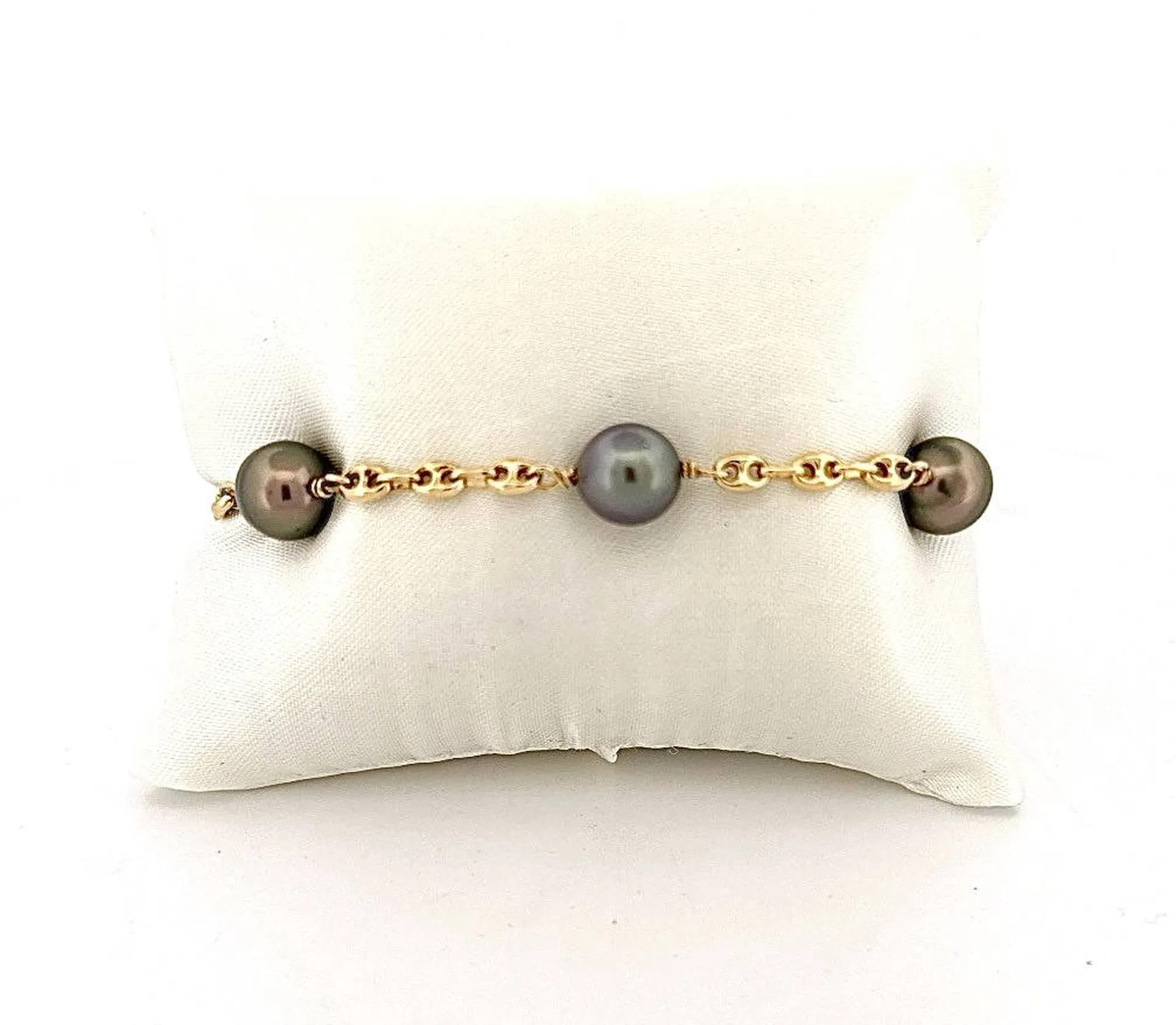 Bijou en or et perles de Tahiti disponible chez Or Ligne sur le Bassin d’Arcachon