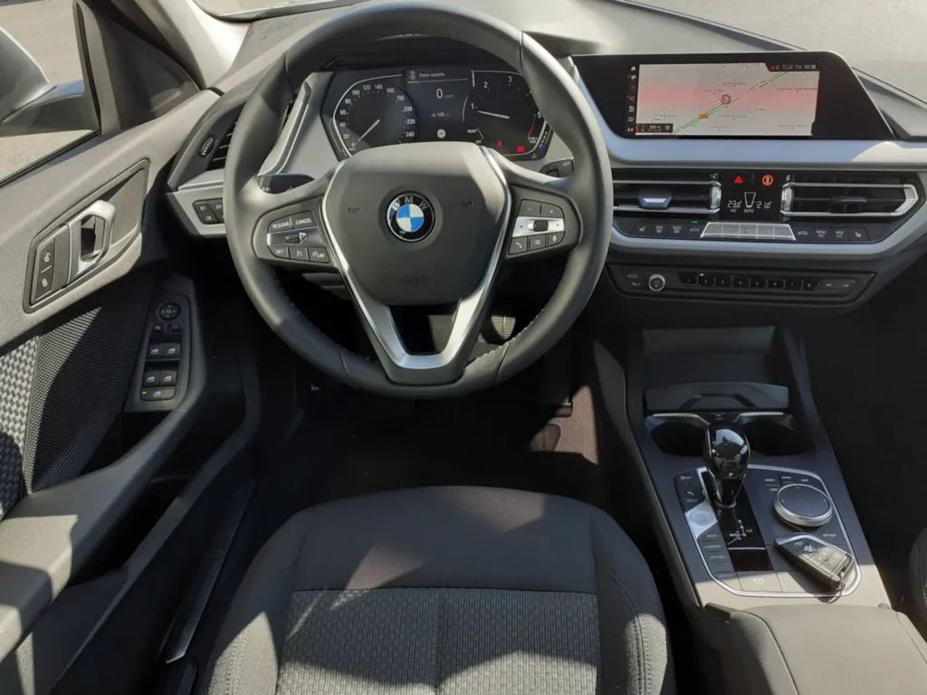 Nouvelle BMW SERIE 1 OCCASION 118D 150 BVA8 BUSINESS à Plaisance du Touch en Haute Garonne 31