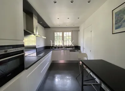 Cuisine indépendante aménagée et équipée 