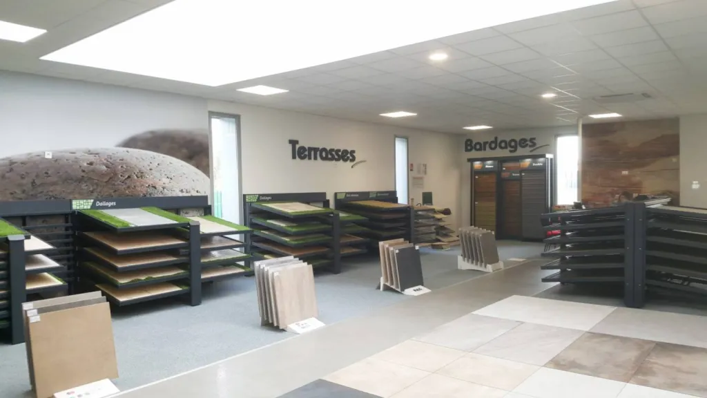 Signalétique intérieure pour un magasin Chausson Matériaux proche de Auch dans le Gers