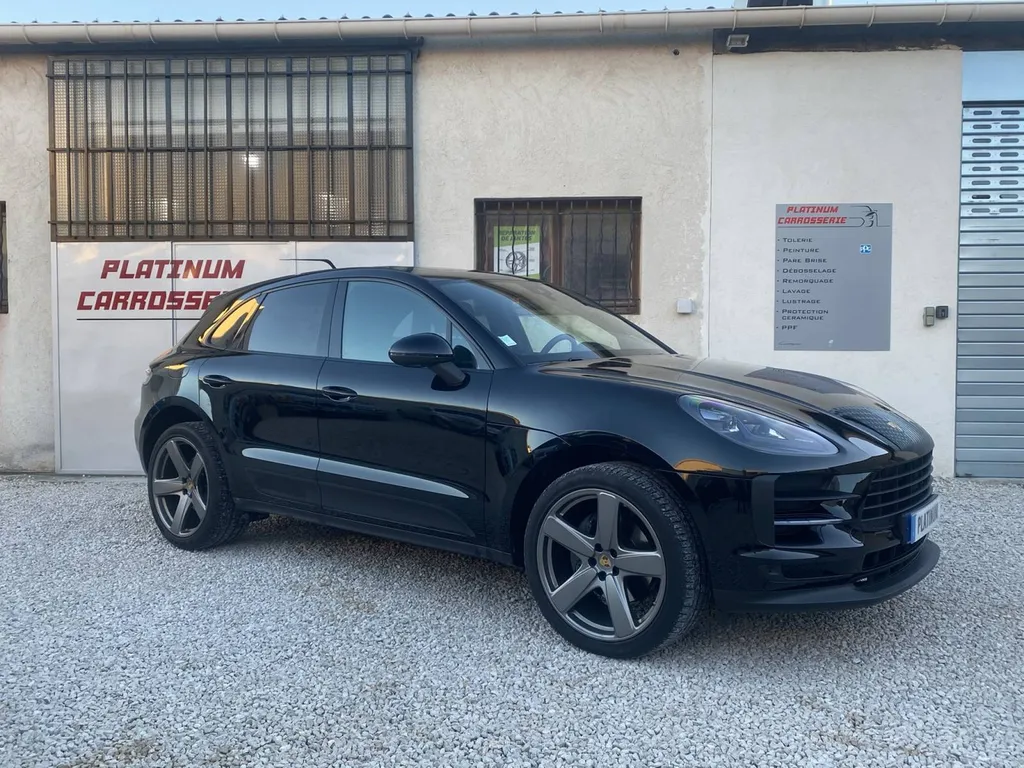Réparation Carrosserie  sur Porsche à Carnoux en provence près de Marseille avec Franchise offerte