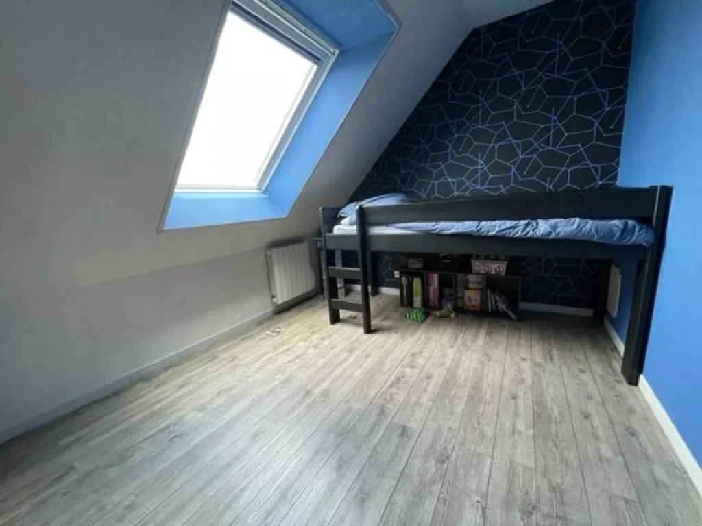 A vendre pavillon de 86 m² habitable sur un terrain de 300 m² sur la commune de ST PIERRE LES ELBEUF 76320