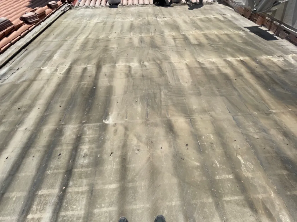 Changement d’une toiture de maison avec isolation sur Sausset les Pins près de Martigues.