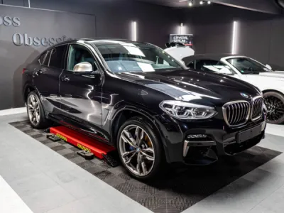 Traitement céramique Gtechniq, protection de la carrosserie et des jantes sur ce BMW X4 à Vannes