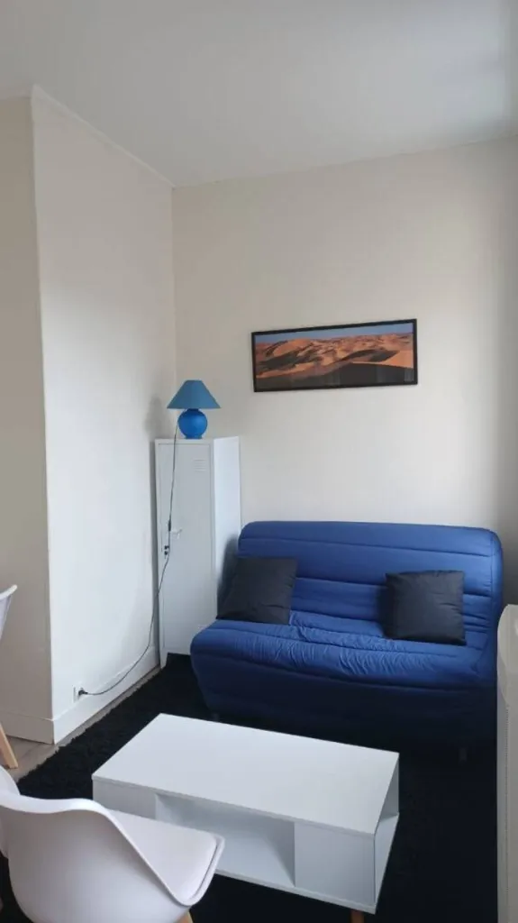 Situé au 21 rue Guy de Maupassant à Rouen