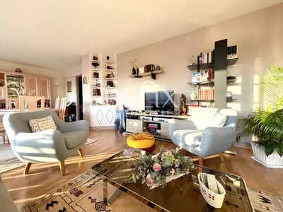 Appartement traversant 5 pièces 122,10 M², balcon 15,80 M2, parking, piscine Le Pecq 8' RER A