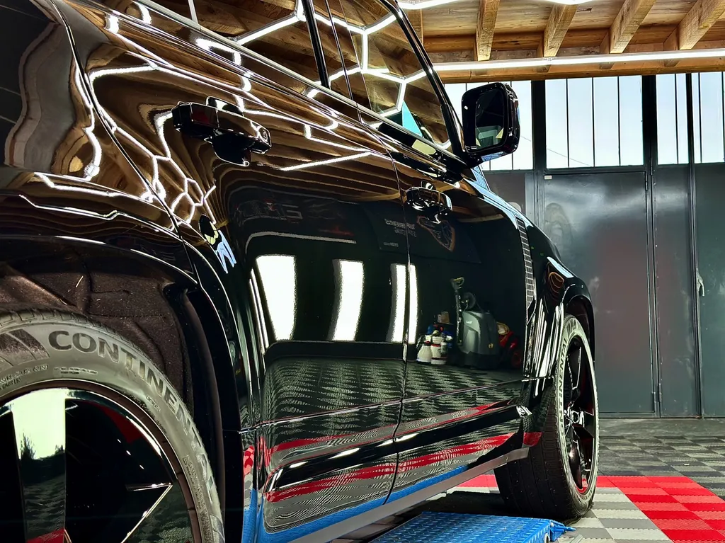 DETAILING auto Lyon protection traitement céramique PPF voiture Land Rover Defender 