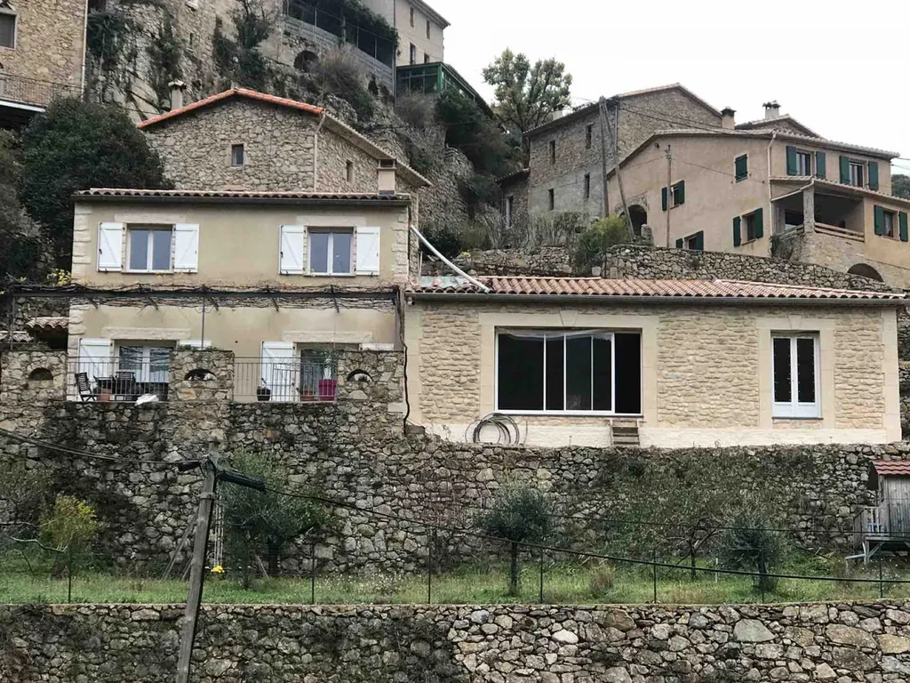 facade en pierre sur bâtisse existante avec extension à Taleyrac dans le Gard proche de Valleraugue et de Ganges 