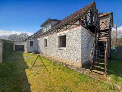À vendre, maison à réhabiliter de 111m² sur un terrain de 500m² située à Cléon 76410