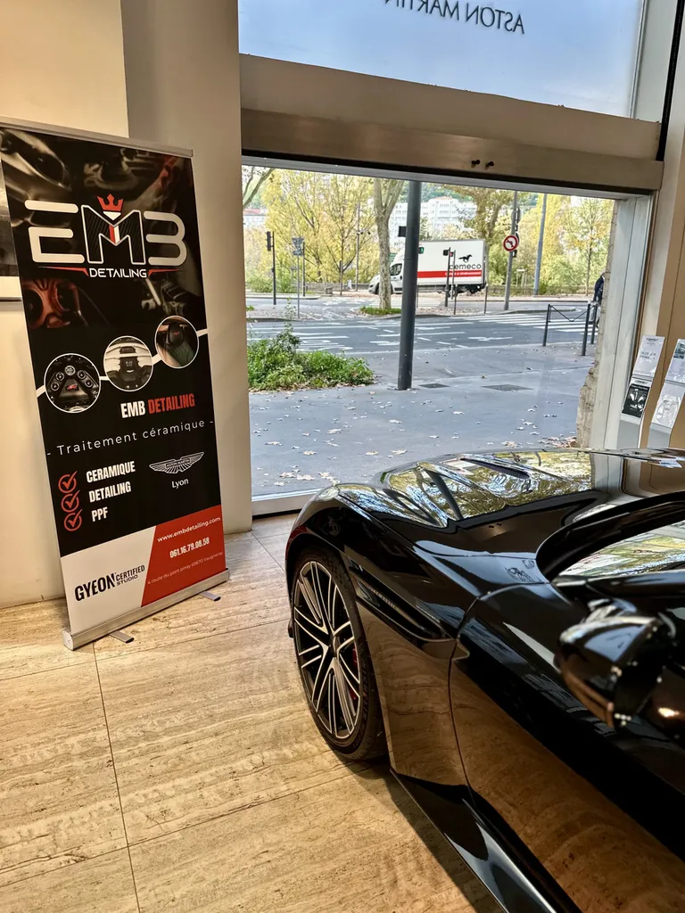 detailing protection carrosserie traitement céramique Aston Martin DB12 Lyon