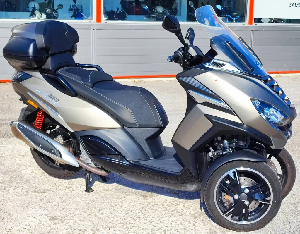 SCOOTER OCCASION PEUGEOT METROPOLIS SW SIX FOURS LES PLAGES