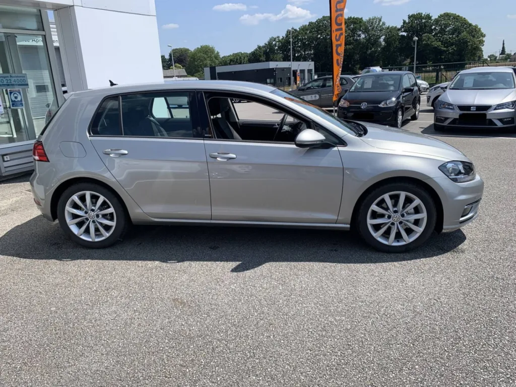 Volkswagen Golf d'occasion essence boite automatique proche de Dieppe